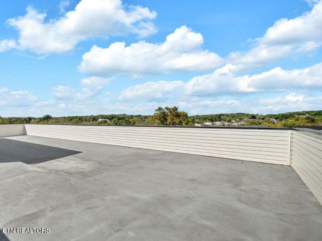 206 Granite Drive, Sevierville, TN 37876