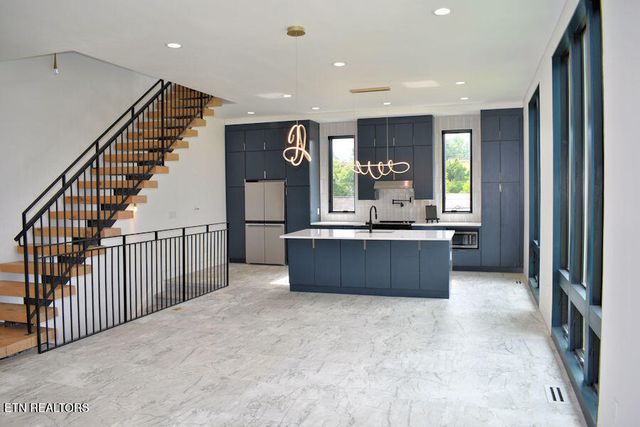 206 Granite Drive, Sevierville, TN 37876