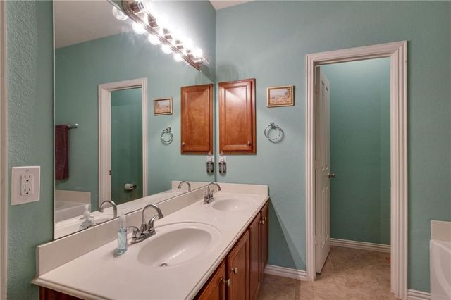 708 Creekside Drive, Little Elm, TX 75068