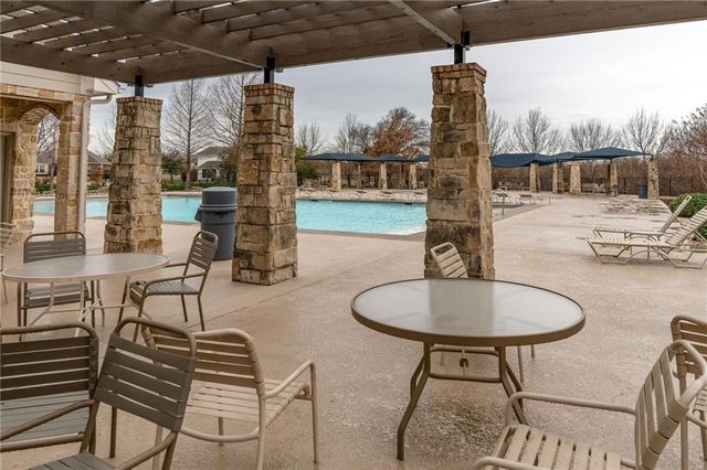 708 Creekside Drive, Little Elm, TX 75068