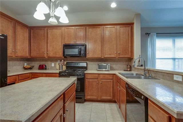 708 Creekside Drive, Little Elm, TX 75068