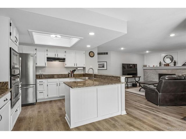 10003 Armadillo Dr, Lone Tree, CO 80124