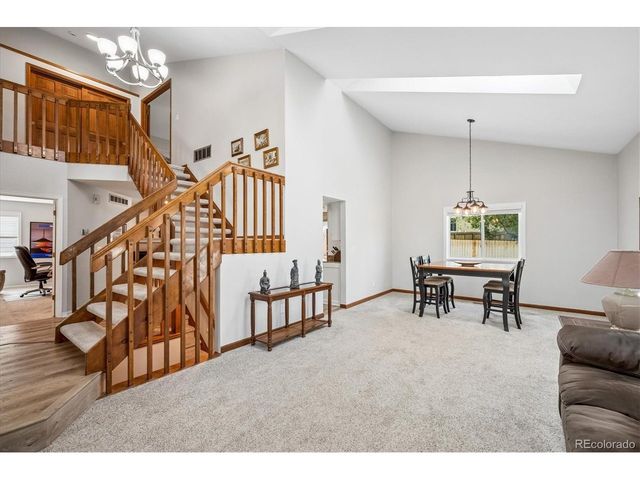 10003 Armadillo Dr, Lone Tree, CO 80124