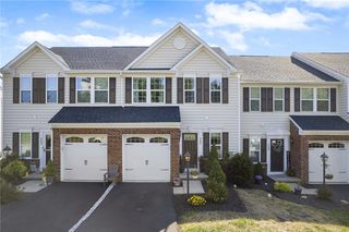 5250 Lantern Hill Extension, Whitehall, PA 15236