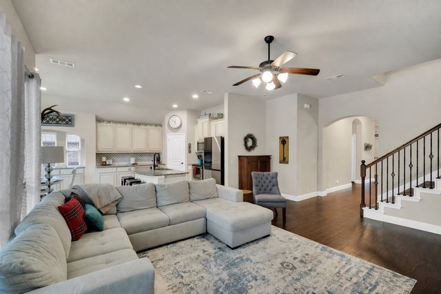 1505 Park Meadow Drive, Midlothian, TX 76065