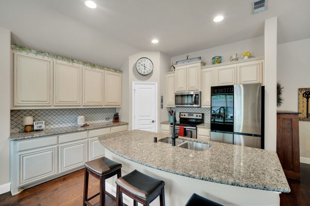 1505 Park Meadow Drive, Midlothian, TX 76065