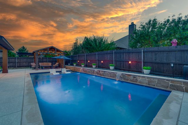 1505 Park Meadow Drive, Midlothian, TX 76065