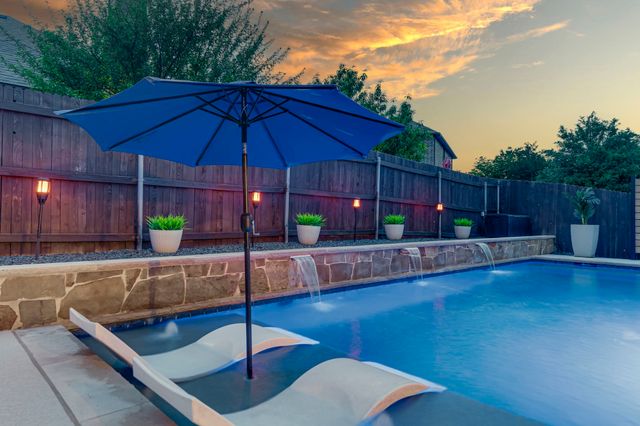 1505 Park Meadow Drive, Midlothian, TX 76065