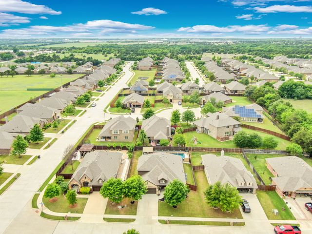 1505 Park Meadow Drive, Midlothian, TX 76065