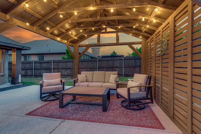 1505 Park Meadow Drive, Midlothian, TX 76065