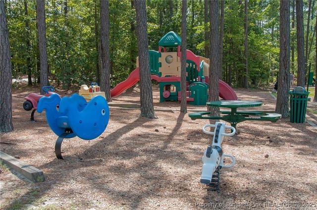 186 Valley Pines Circle, Spring Lake, NC 28390