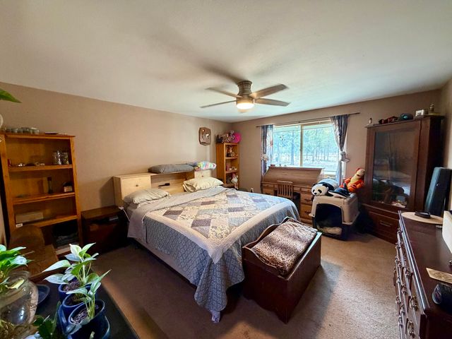 52495 Lost Ponderosa Road, La Pine, OR 97739