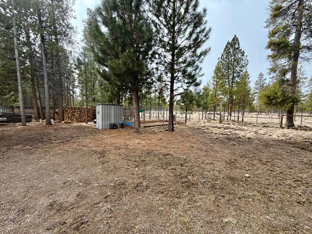 52495 Lost Ponderosa Road, La Pine, OR 97739