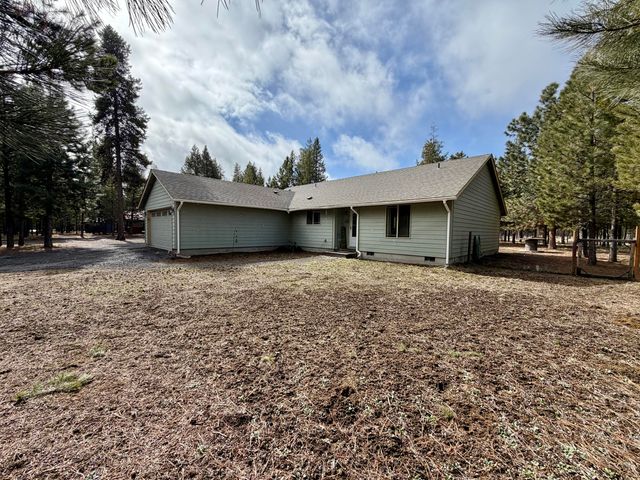 52495 Lost Ponderosa Road, La Pine, OR 97739