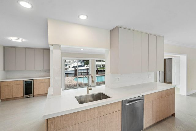 1525 SE 6TH Street, Deerfield Beach, FL 33441