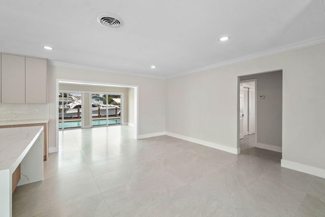 1525 SE 6TH Street, Deerfield Beach, FL 33441