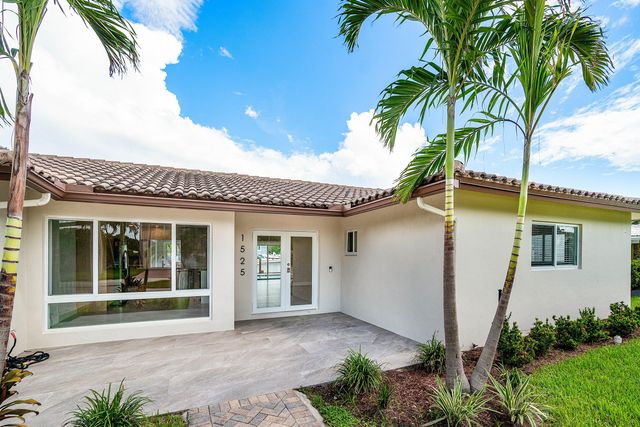 1525 SE 6TH Street, Deerfield Beach, FL 33441