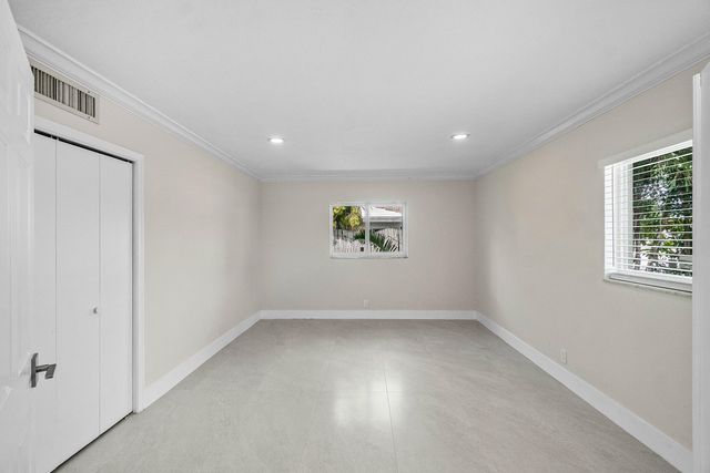 1525 SE 6TH Street, Deerfield Beach, FL 33441