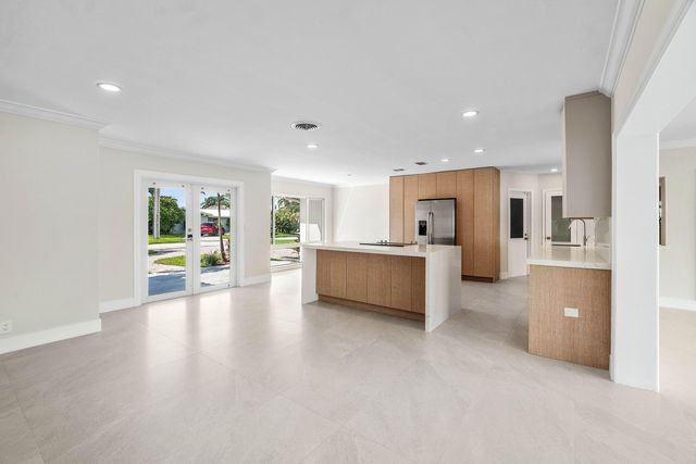 1525 SE 6TH Street, Deerfield Beach, FL 33441