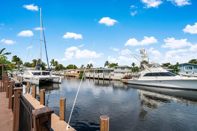 1525 SE 6TH Street, Deerfield Beach, FL 33441