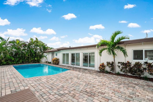 1525 SE 6TH Street, Deerfield Beach, FL 33441