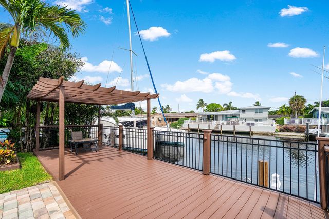 1525 SE 6TH Street, Deerfield Beach, FL 33441