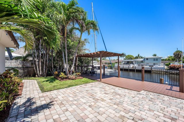 1525 SE 6TH Street, Deerfield Beach, FL 33441