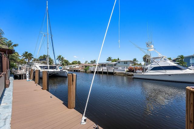 1525 SE 6TH Street, Deerfield Beach, FL 33441