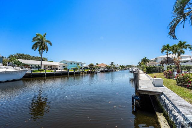 1525 SE 6TH Street, Deerfield Beach, FL 33441