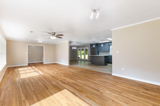 314 S 32nd Ave., Hattiesburg, MS 39401