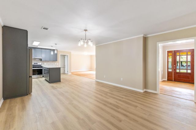 314 S 32nd Ave., Hattiesburg, MS 39401
