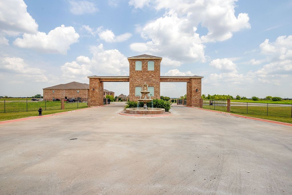 301 County Road 207 1212, Alvarado, TX 76009