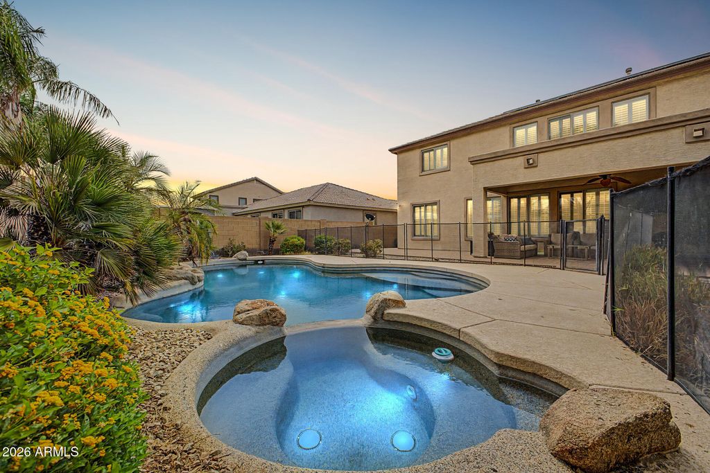 15708 W SHANGRI LA Road, Surprise, AZ 85379 — photo 2