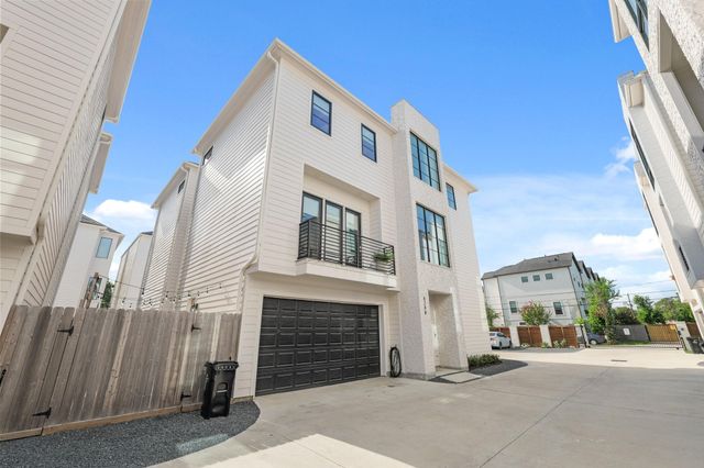 828 Wakefield Drive B, Houston, TX 77018