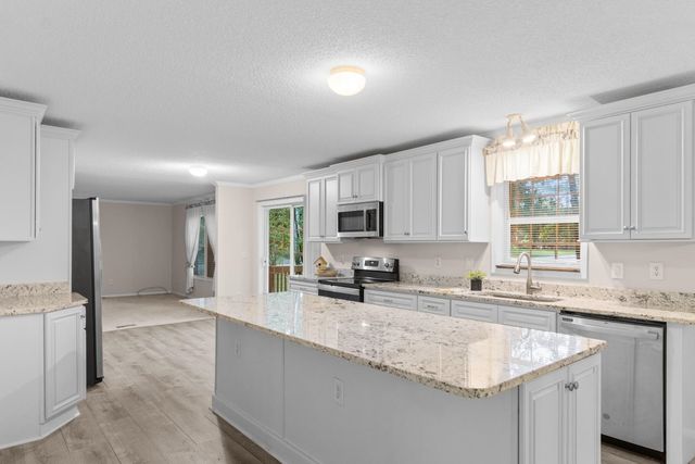 1585 Stone Ave., Little River, SC 29566