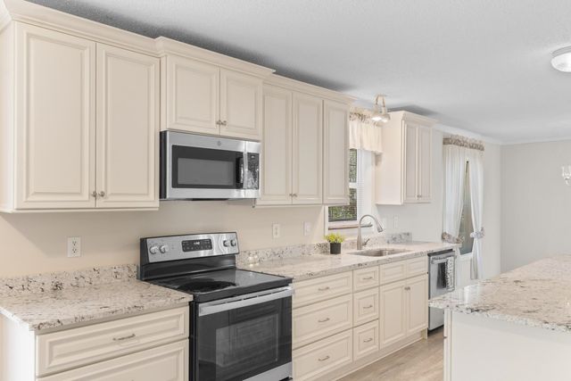 1585 Stone Ave., Little River, SC 29566