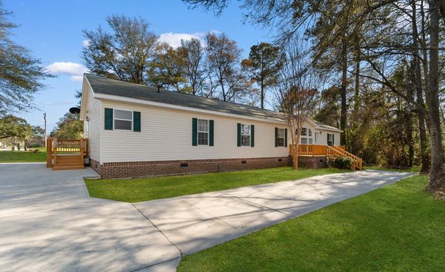 1585 Stone Ave., Little River, SC 29566