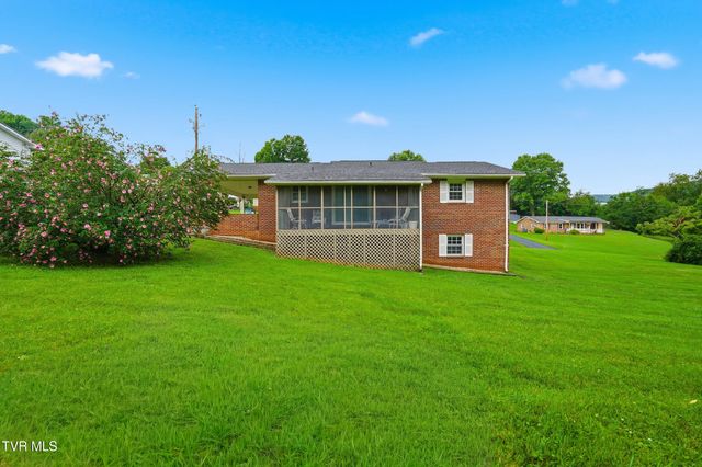 135 Unaka Subdivision Road, Elizabethton, TN 37643