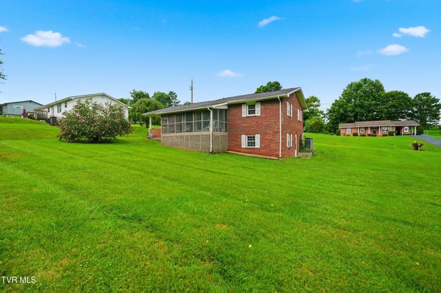 135 Unaka Subdivision Road, Elizabethton, TN 37643