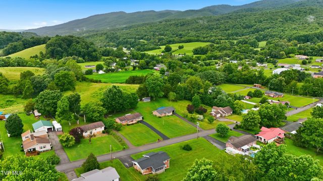 135 Unaka Subdivision Road, Elizabethton, TN 37643