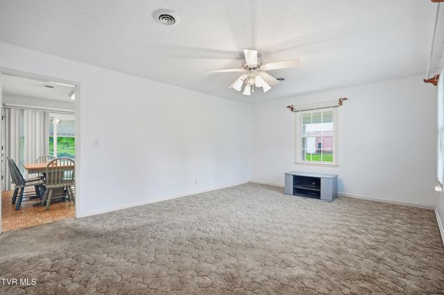 135 Unaka Subdivision Road, Elizabethton, TN 37643