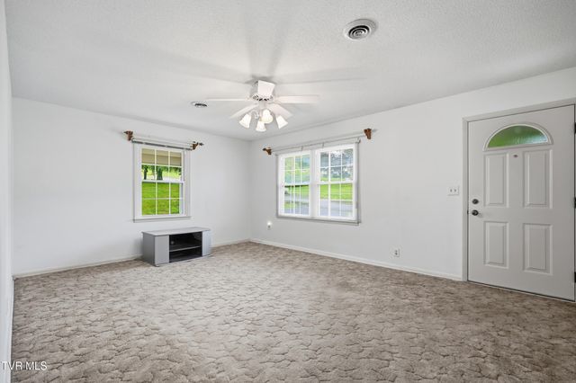 135 Unaka Subdivision Road, Elizabethton, TN 37643