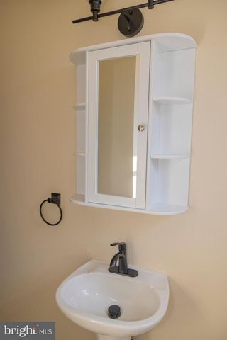 311 E LAKE AVE, Baltimore, MD 21212