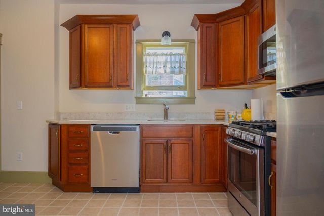 311 E LAKE AVE, Baltimore, MD 21212