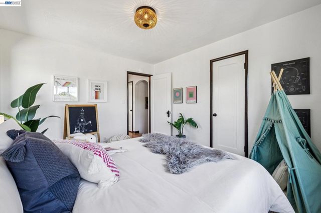 816 TALBOT AVENUE, Albany, CA 94706