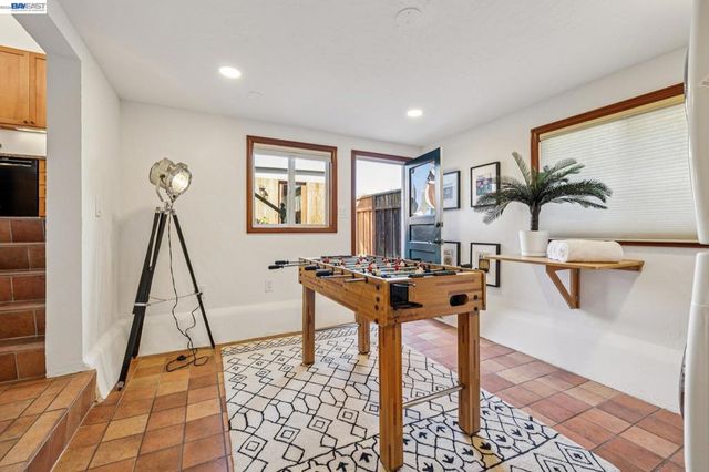 816 TALBOT AVENUE, Albany, CA 94706