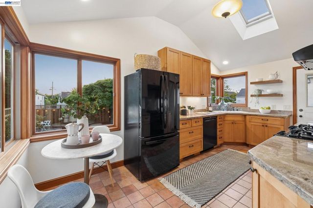 816 TALBOT AVENUE, Albany, CA 94706