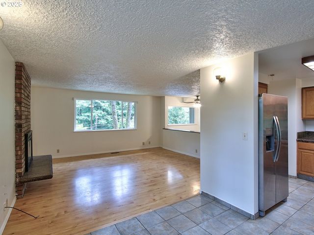 1745 Ne WEST DEVILS LAKE Rd, Lincoln City, OR 97367