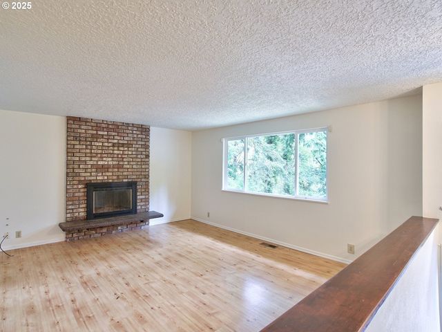 1745 Ne WEST DEVILS LAKE Rd, Lincoln City, OR 97367