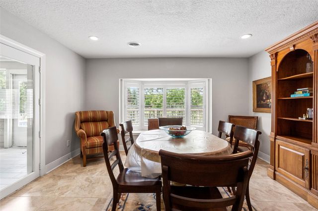 14009 W Hughes Road, Dickinson, TX 77539